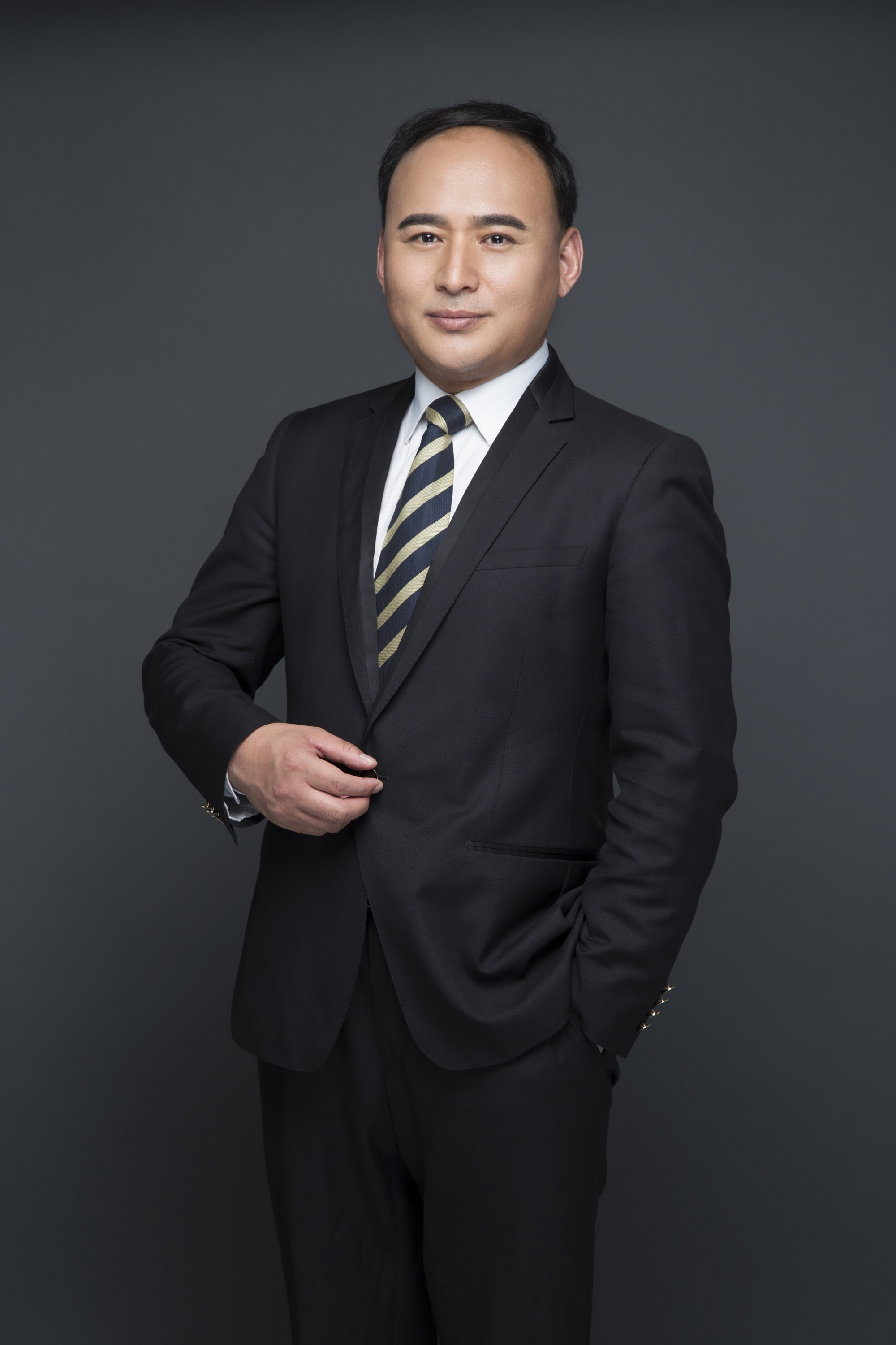 王柔靖 导演 & 创意总监